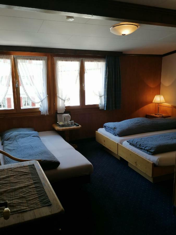 Petit Helvetia Budget Hotel Zermatt Kültér fotó